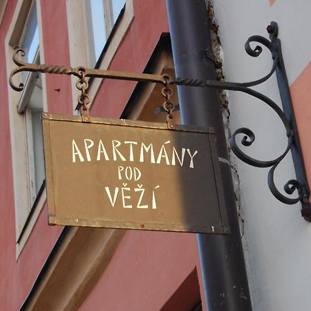 סלבוניצה Apartmany Pod Vezi מראה חיצוני תמונה